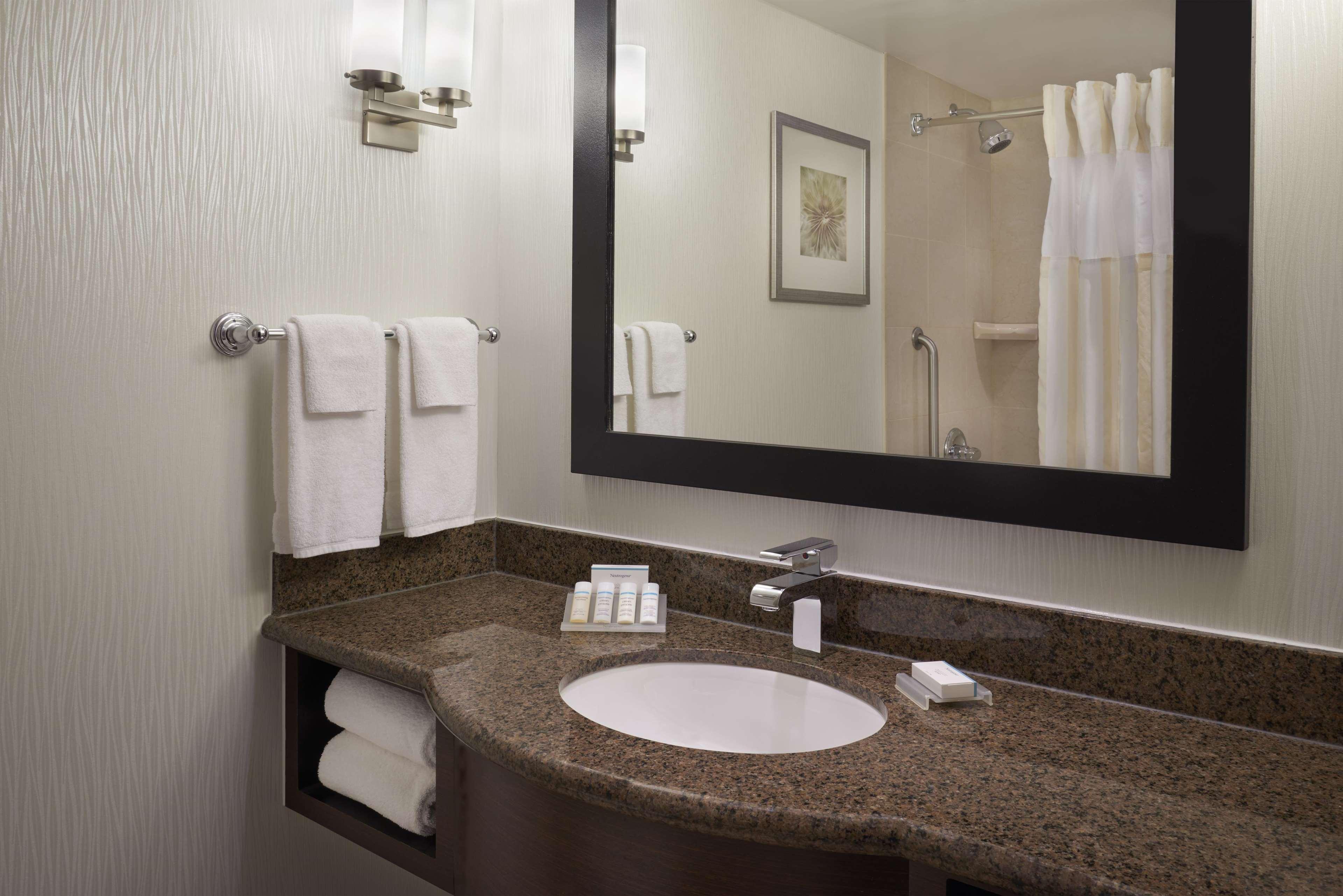 Hilton Garden Toronto Airport West/mississauga 3* Mississauga